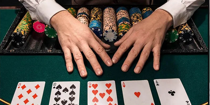 Có nên loại bài rác trong Poker không?